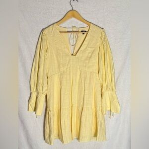 EXPRESS Yellow V-Neck Women's Flowing Dress